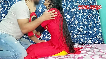 Macho manages to fuck the Indian Bhabhi by seducing her with hindi talk