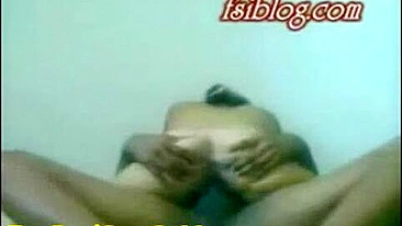 Cock of sister's hubby is so good that Indian Bhabhi can't stop riding it