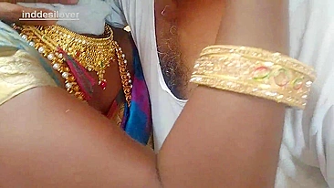 Bhabhi's desi vagina is the best thing the Indian robber finds in the house