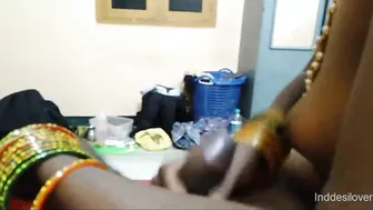 Desire to be popular makes the Indian Bhabhi take part in desi porn