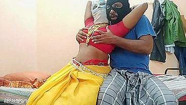 Masked Indian man knows how to turn desi Bhabhi on before coition