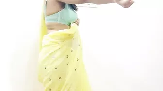 Indian male can't resist the temptation to fuck the desi Bhabhi