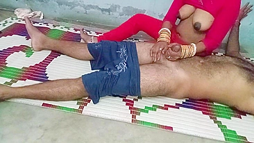 Bhabhi becomes horny and rides Indian devar's cock after a handjob
