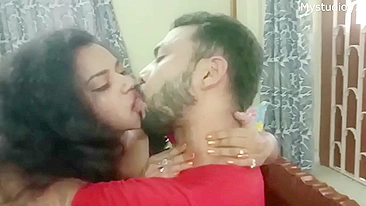 Desi porn of Indian man thrusting cock in muff of brunette Bhabhi