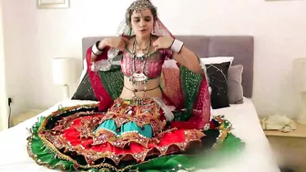 All natural Indian babe uses her hot body and sensual charm All natural Indian babe uses her hot body and sensual charm