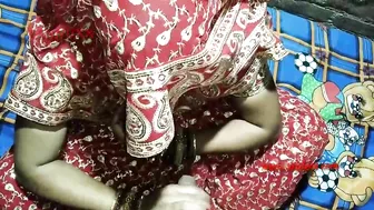 Indian boss fucks nerdy Bhabhi in red sari and erupts cum in pussy