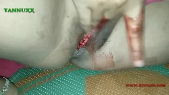 Indian Bhabhi films Desi porn video of fingering during her period