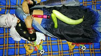 Indian aunty does solo Bhabhi porn with vibrator and big zucchini