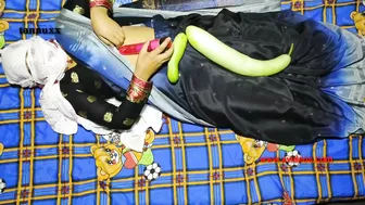 Indian aunty does solo Bhabhi porn with vibrator and big zucchini