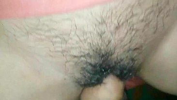 Bhabhi likes being humped in hairy pussy by her devar in Indian porn