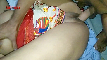 Indian man has sex with Bhabhi who doesn't get naked in Desi porn