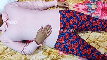 Indian MILF tempts Hindi talk man who has sex with the homely Bhabhi