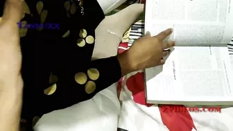 Nerdy Bhabhi gives a handjob to Indian devar who wants something more