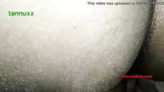 Desi guy makes Bhabhi take clothes off and bangs Indian MILF close-up