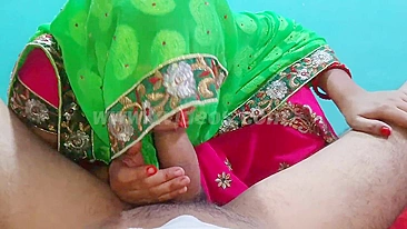 Shy Bhabhi in colorful sari sucks and gets humped by the Indian man