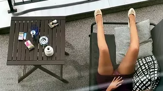 Spying on my neighbor's daughter she to masturbate on balcony