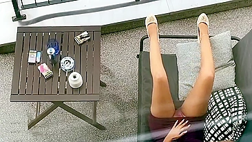 Spying on my neighbor's daughter she to masturbate on balcony