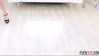 Glamorous doll has sex with cameraguy for becoming a model