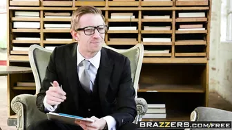 Psychologist with big dick gives anal advice to Latina girl