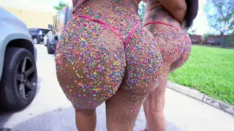 Porn femme fatales Lilith Morningstar and Rose Monroe expose asses Porn femme fatales Lilith Morningstar and Rose Monroe expose asses