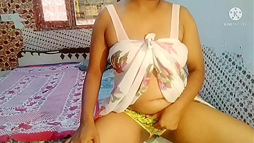 Fucking my desi yummy bhabhi when alone at home