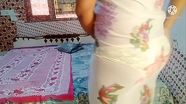 Fucking my desi yummy bhabhi when alone at home