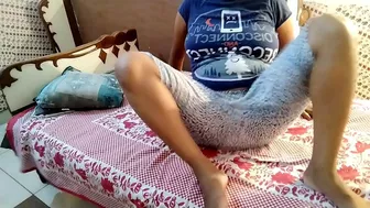 India desperate for people to see my wet pussy