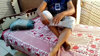 India desperate for people to see my wet pussy