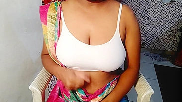 Fucking busty desi indian maid in doggy style