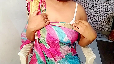 Fucking busty desi indian maid in doggy style