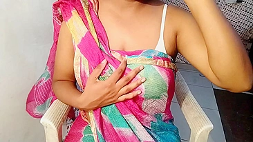 Fucking busty desi indian maid in doggy style