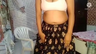 Desi Shona Bahbhi Showing Her Boobs and Pussy To her Facebook Friends