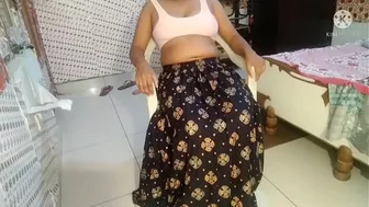 Desi Shona Bahbhi Showing Her Boobs and Pussy To her Facebook Friends