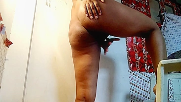 Busty Desi bhabhi masturbates all alone after a hard day at work