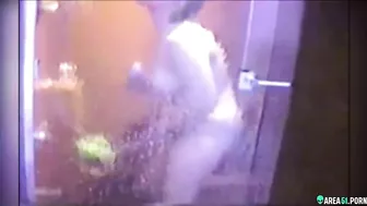 Spy cam caught wife quick morning masturbation with a jet of water