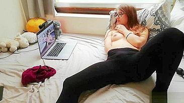 Hidden camera caught a sis masturbation while watch XXX video on my laptop