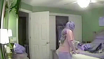 Hidden camera caught chubby housewife masturbating in the bedroom