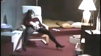 Noise doesn't stop mom from being caught masturbating on armchair