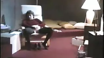 Noise doesn't stop mom from being caught masturbating on armchair