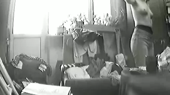 Cuckold films his wife but never tells she is caught masturbating