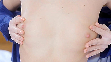 Bodacious naked girl is ready to masturbate and licks XXX dildo