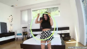 Diva shows round XXX tits while fooling around with the hula hoop