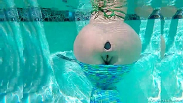 Underwater anal fun of sexy mermaid Adriana Chechik