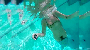 Underwater anal fun of sexy mermaid Adriana Chechik