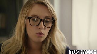 Stepsister Harley Jade compensates broken laptop with anal sex