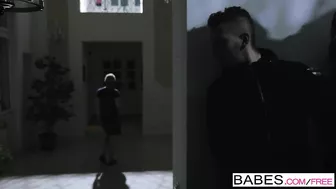 Well-rounded Victoria Summers enjoying sex with handsome lover