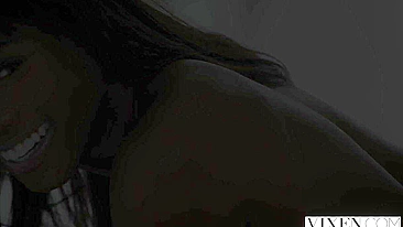 Ebony model Ana Foxxx fucked after photo shoot in bedroom