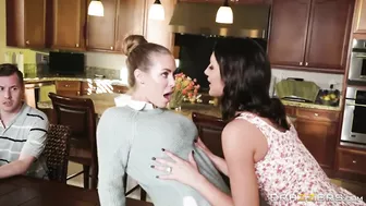 Superb babes Nicole Aniston and August Ames in Brazzers threesome