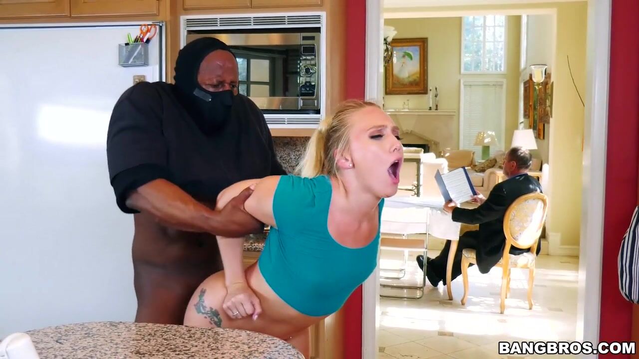Black robber breaks into the house and screws Aj Applegate behind her  husband's back | AREA51.PORN