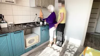 Son comes to kitchen where mom cooks for anal XXX humping and creampie Son comes to kitchen where mom cooks for anal XXX humping and creampie